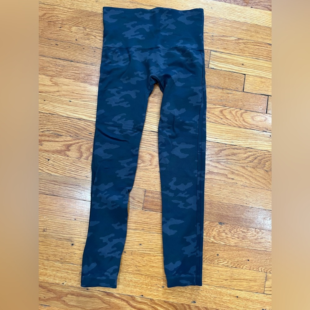 Spanx Look at Me Now Seamless Leggings